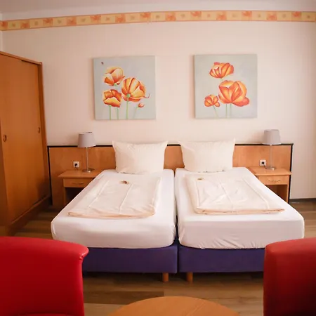 Gruetering בית הארחה 3*